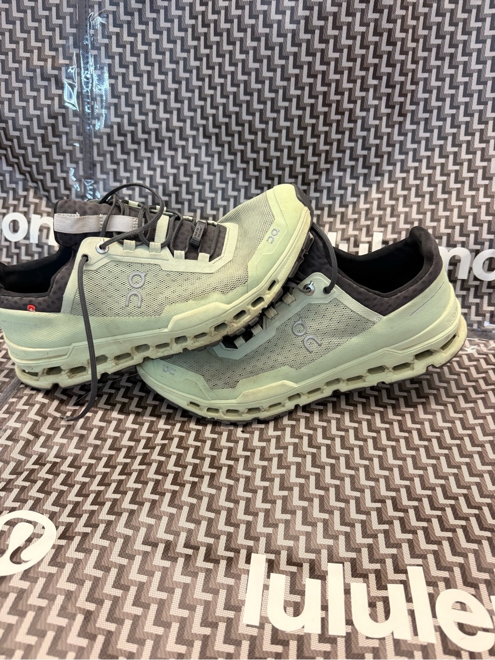 On Running Women's Cloudswift Light Green Sneakers